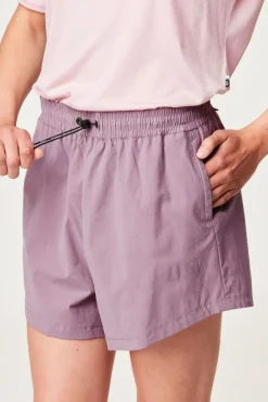 Womens Oslon Tech Shorts