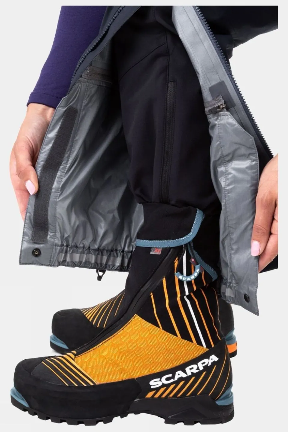 Womens Tupilak Pants